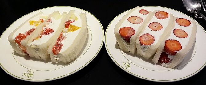 フルーツサンドととちおとめ苺サンド