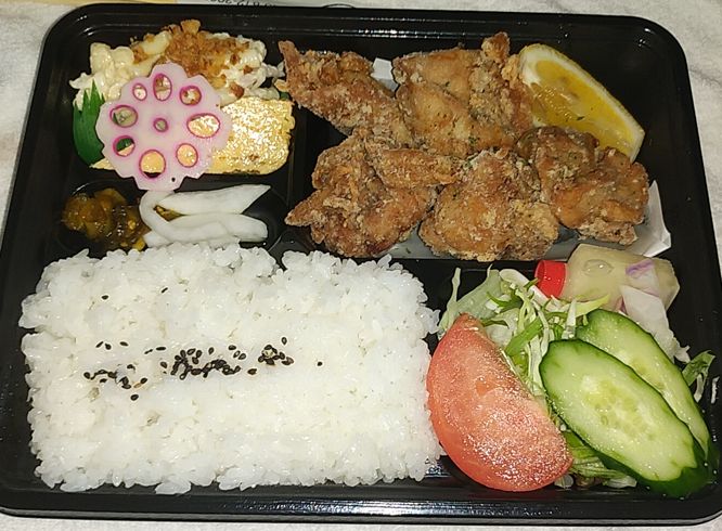 香りから揚げ弁当(税込950円)