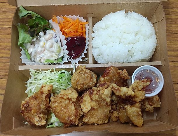 秘伝のからあげ弁当