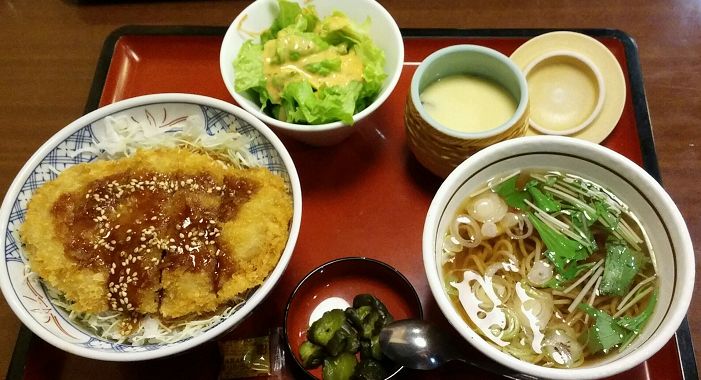 ソースかつ丼ミニそばセット