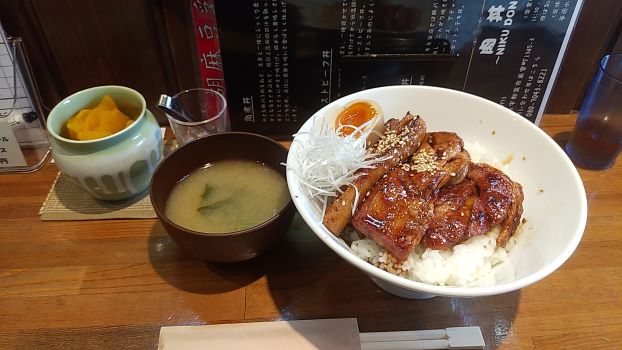 角煮丼