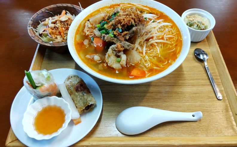 牛すじ煮込みのブンセット