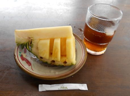 食後の果物(パイナップル)